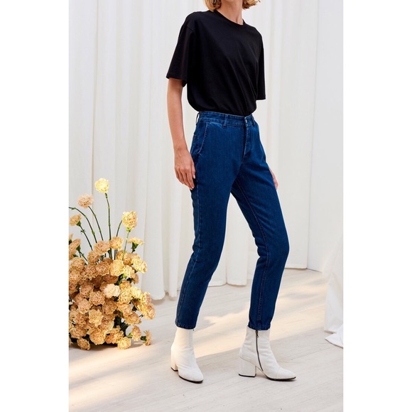 NWT Kowtow Rally pant in denim - Mom jeans - Picture 7 of 7